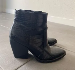 Madden Girl Booties thumbnail 1