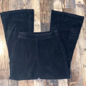 Aerie Fit and Flare Black Pants size Medium thumbnail 2