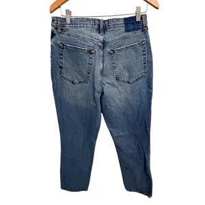 Abercrombie & Fitch Ultra High Rise 90s Slim Straight Jean NWT SIZE 31/12S thumbnail 8