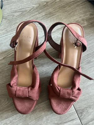 Women’s Suede Platform Slingback Heels in Dusty Rose Pink Size 6 thumbnail 2