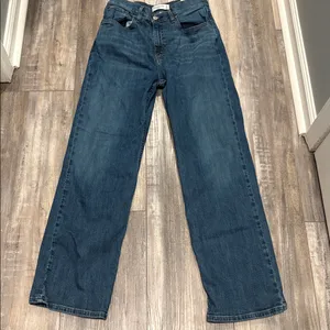 Abercrombie High Rise 90s Relaxed Jean thumbnail 4