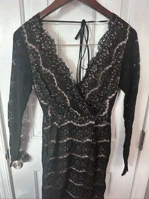 Francescas Black Lace V Neck Mini Dress - NWT size XS sexy going out date night thumbnail 1