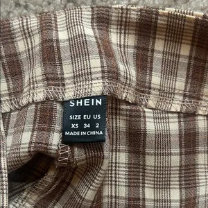 SHEIN Women’s Plaid Chino Pants Brown Cream Straight Leg Trousers thumbnail 4
