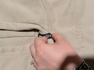 Comfrt sweatshirt thumbnail 3
