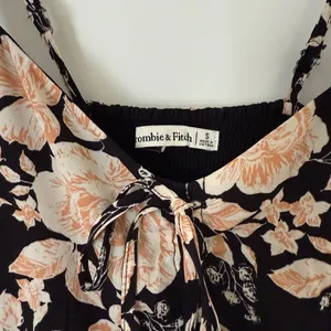 Abercrombie & Fitch Black Pink Floral Tie Front Midi Dress Size S Adjustable thumbnail 5