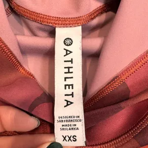 Athleta Pinnacle Red Camo Hoodie Athletic Performance LS Shirt Top XXSmall‎ XXS thumbnail 4
