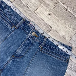 Vintage Y2K Old Navy Jean Shorts Mid-Rise Size 6 thumbnail 6