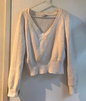Urban Outfitters Soft V Neck Sweater thumbnail 2