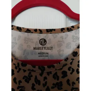 Marleylilly Womens Leopard Print Long-Sleeve Top Medium thumbnail 2