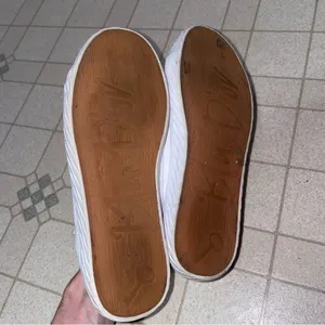 Blu D’or Memory Foam Slip On Leather Sneaker Women Size 6.5 Casual Coastal thumbnail 6