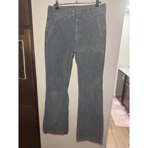 American Eagle Gray Corduroy Flare Pants Women Size 10 Regular Stretch Low Rise thumbnail 2