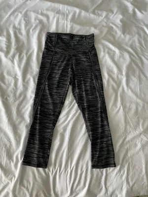 Dark Grey Cropped Active Leggings thumbnail 2