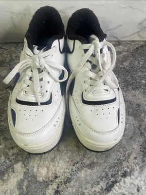 Reebok White and Black Court-Style Leather Sneakers thumbnail 2
