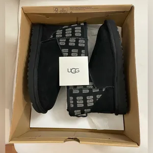 UGG New without original box Classic Mini II Print Boots Black & Grey Size 7 thumbnail 2
