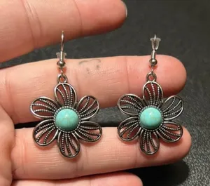Southwestern Faux Turquoise Flower Dangle Earrings Silver Tone Boho thumbnail 1