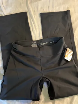 NWT Women’s compression pants, cooling, wicking | Size M Black Size M thumbnail 1