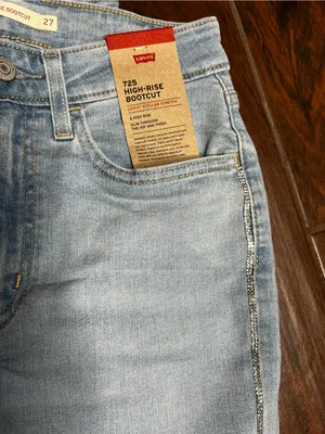 Levi’s 725 High Rise Bootcut Light Wash Rhinestone Diamonds Denim Jeans Size 27 thumbnail 2