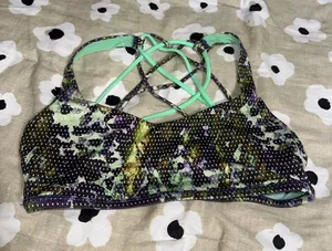 Lululemon sports bra thumbnail 1