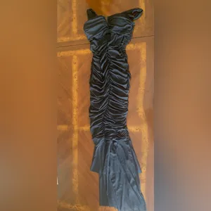 Black Mermaid Gown (M) Size M thumbnail 7