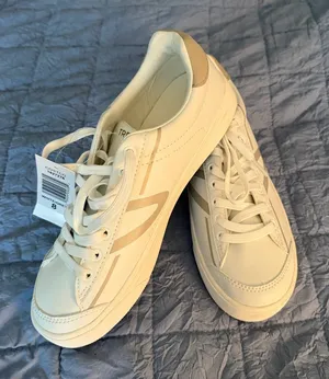 Tretorn Women’s Serve Leather sneaker NWT Women’s 8 medium thumbnail 1