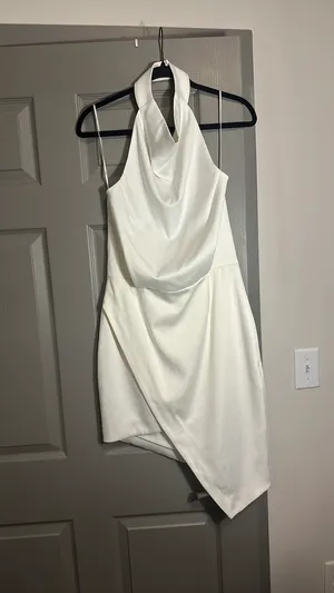 Elliatt Halter White Dress Medium thumbnail 3