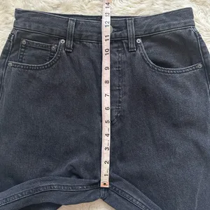 Aritzia Denim Forum Jeans The '90s Joni Hi-rise Loose Jean Black Sz 25 thumbnail 11
