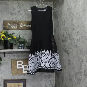 NWT DKNY Embroidered Mesh Sleeveless Fit Flare A-line Dress Black / Ivory 2 thumbnail 7