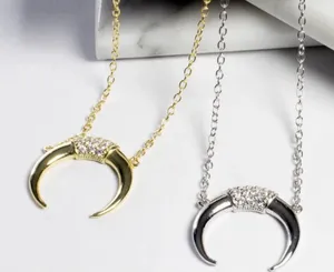 NEW Women's Gold-Plated Crescent Moon Horn Necklace‎ Size 16 + 2” thumbnail 1