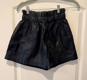 Leather Shorts Black thumbnail 1