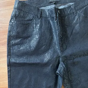 Lafayette 148 Black Shimmer Snakeskin Slim Leg Jeans Size 10 thumbnail 8