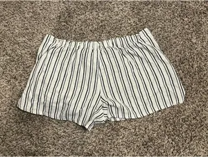 Brandy Melville shorts thumbnail 2