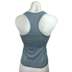 Lululemon Women's Gray Scoop Neck Sleeveless Pullover Athletic Sports Tank Top S thumbnail 2