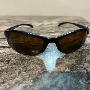 Brown Wraparound Sunglasses with Gradient Lenses thumbnail 9