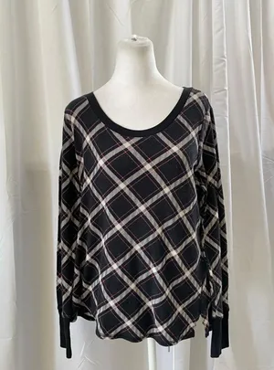 Women's Victoria's Secret Plaid Long Sleeve Tee M Black Pink thumbnail 1