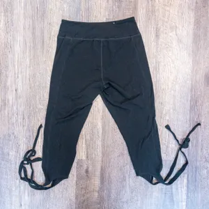 High-Rise Yoga Leggings thumbnail 3