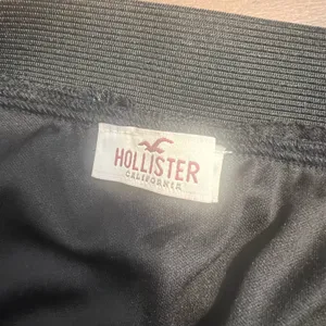 Y2K Hollister mini skirt thumbnail 4