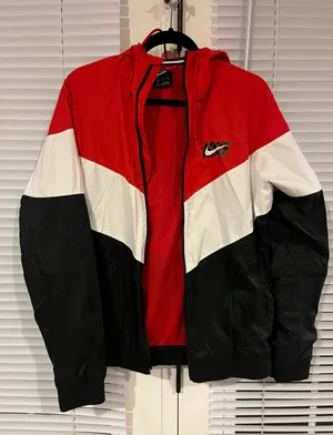 windbreaker thumbnail 1