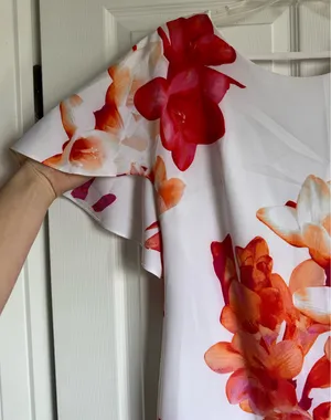 Calvin Klein Capelet Floral White Pink Dress Size 4 thumbnail 3
