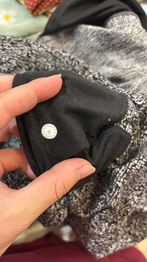 Lululemon Joggers thumbnail 6
