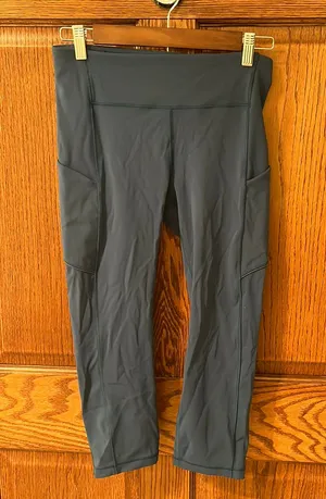 Lululemon Leggings Crop thumbnail 1