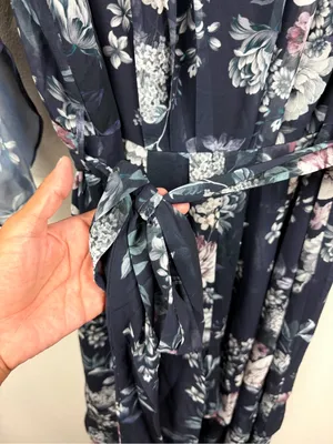 City Chic NWT Mysterious Navy Ruffle V-Neck Floral Flowy Maxi Dress Size 18 thumbnail 5
