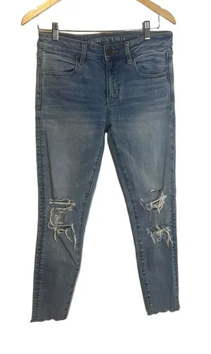 American Eagle Women's Size 6 Light Wash‎ Distressed Skinny Jeans thumbnail 1