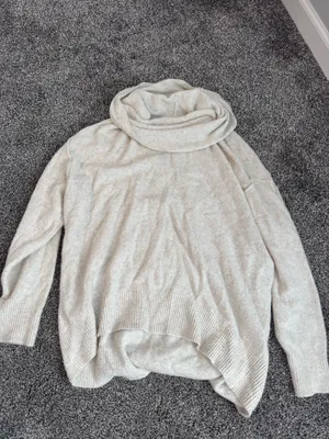 American eagle sweater thumbnail 2