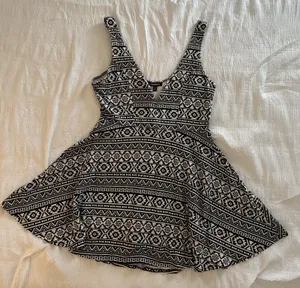 Express Black White Skater Dress Shorts Skort Aztec Geometric Boho Festival Y2K thumbnail 1