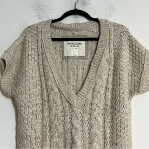 Abercrombie & Fitch Y2K Cable Knit Short Sleeve V-Neck Sweater Bella Preppy thumbnail 2