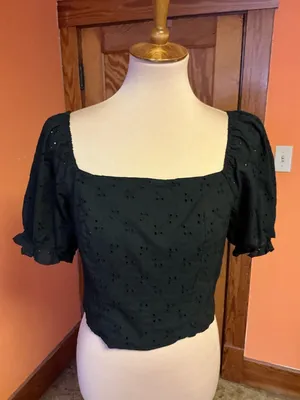 Mason & Belle Black Smocked Puff Sleeve Top Lace Up Back Crop Blouse Size L thumbnail 9