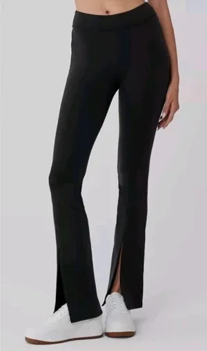 ALO YOGA Black High-Waist Flutter Legging XS Front Split Bootcut Outdoor Casual thumbnail 1