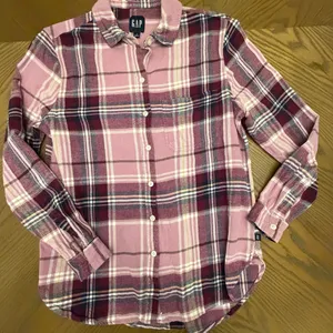 Women’s Eddie Bauer Cotton Pink Plaid Flannel shirt Size Small thumbnail 1