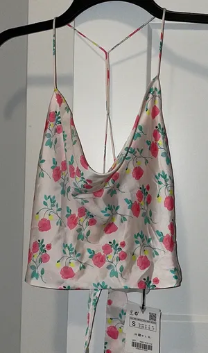 Zara Floral Top thumbnail 1