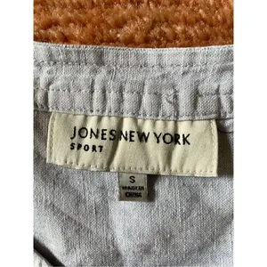 JONES NEW YORK SPORT Linen Bottom Down Grey Shirt thumbnail 2